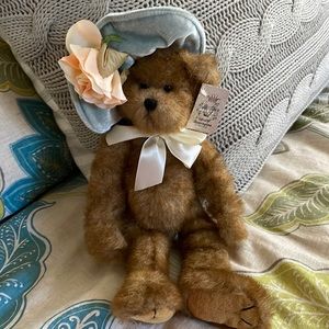 Bearington Bear